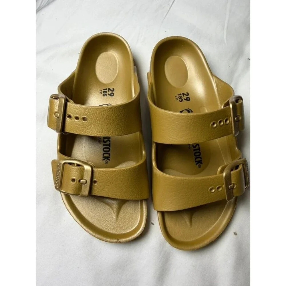 Sandals gold Birkenstock size 29 EU girls